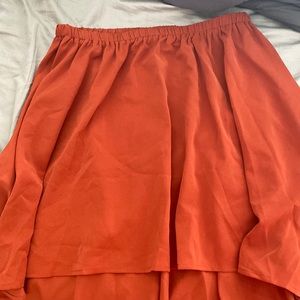 Ladies medium fashion skirt.